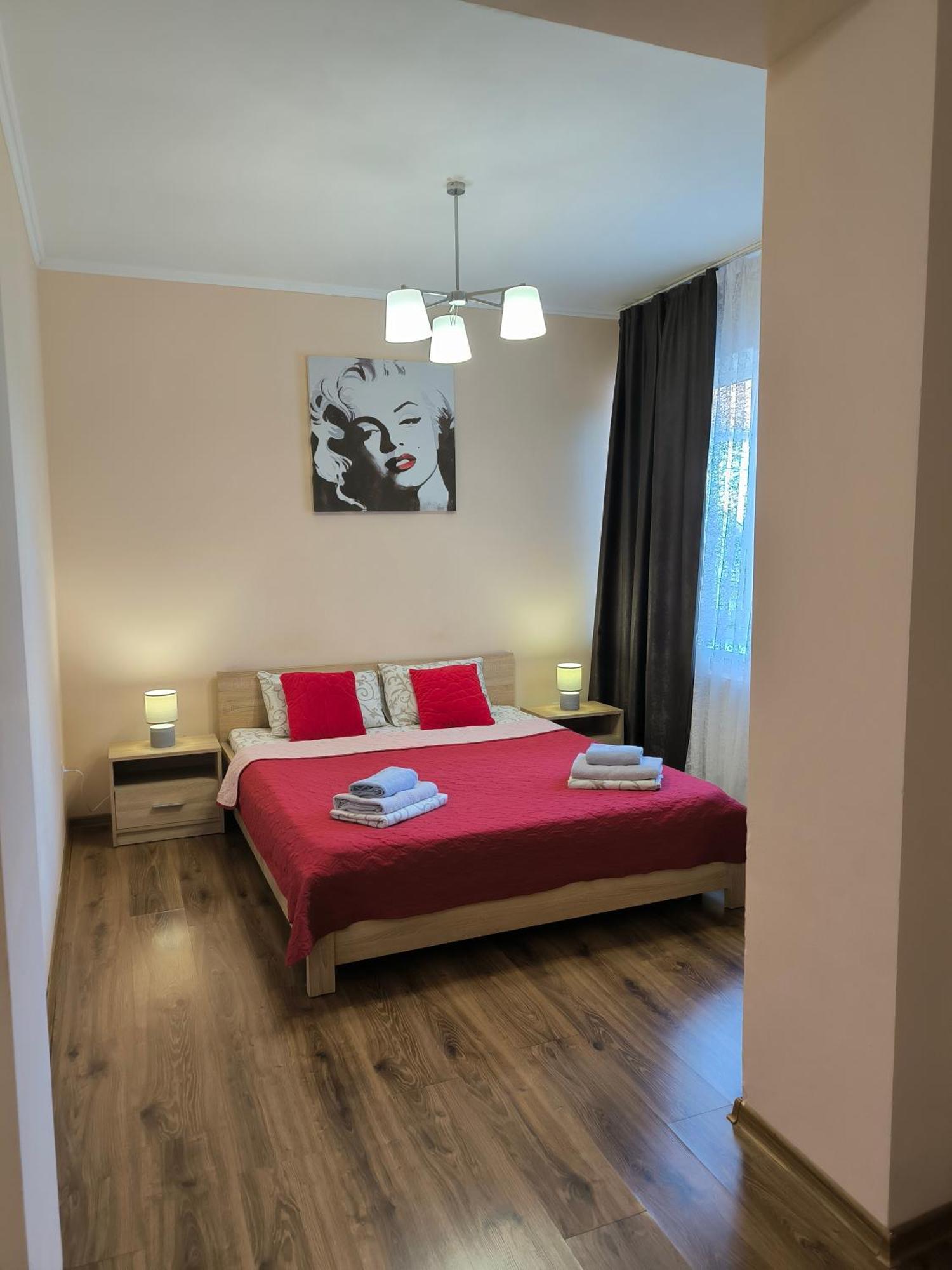 Apartments Domovik Мостова 5 Кв 37 Moekatsjeve Buitenkant foto